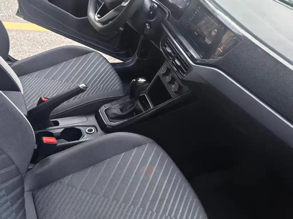 Lavida 2023 Xinrui 1.5L Automatic Xinyi Edition купить на сайте DeffCars