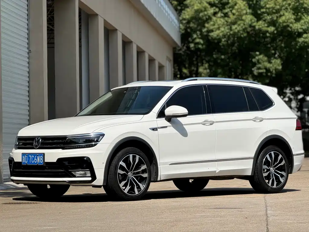 Tiguan L 2019 330TSI automatic two-wheel drive R-Line flagship version National VI купить на сайте DeffCars