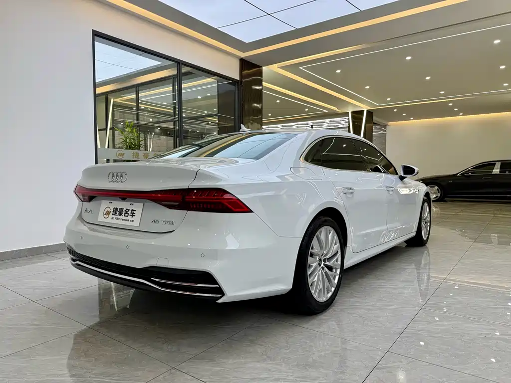 Audi A7L 2022 45 TFSI S-line Dream-Building Crystal Package купить на сайте DeffCars