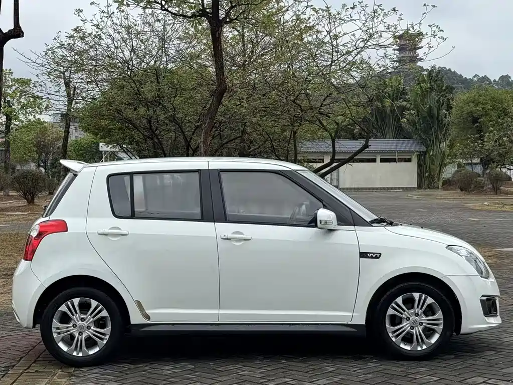 Swift 2016 1.5L automatic fashion cool version купить на сайте DeffCars