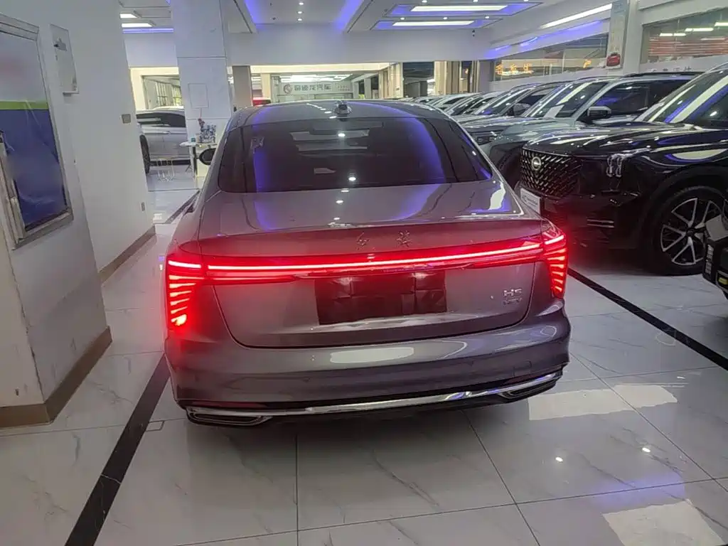 Red Flag Hongqi H5 2023款 1.5T HEV智联旗畅版 купить на сайте DeffCars