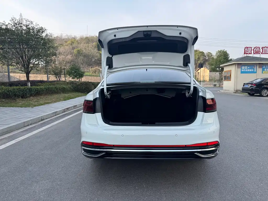 Sagitar 2024 300TSI DSG Super Edition купить на сайте DeffCars