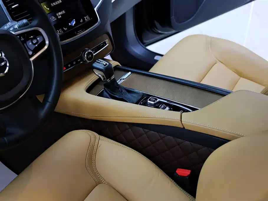 Volvo XC90 2018 T6 Zhiya Edition 7 seats купить на сайте DeffCars
