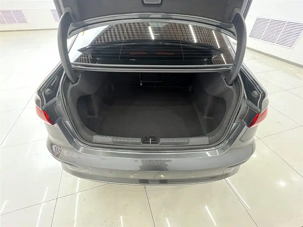 Audi A3 2023 A3L Limousine 35 TFSI Fashionable and Sporty купить на сайте DeffCars