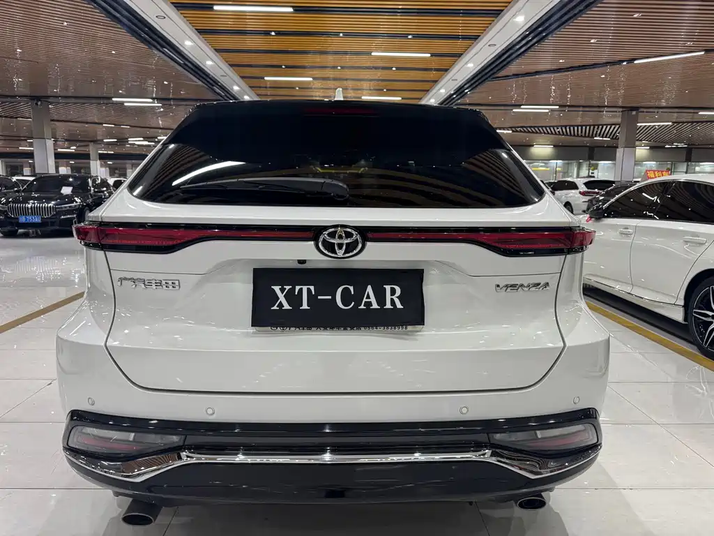 Vesa 2022 2.0L CVT two-wheel drive premium version купить на сайте DeffCars