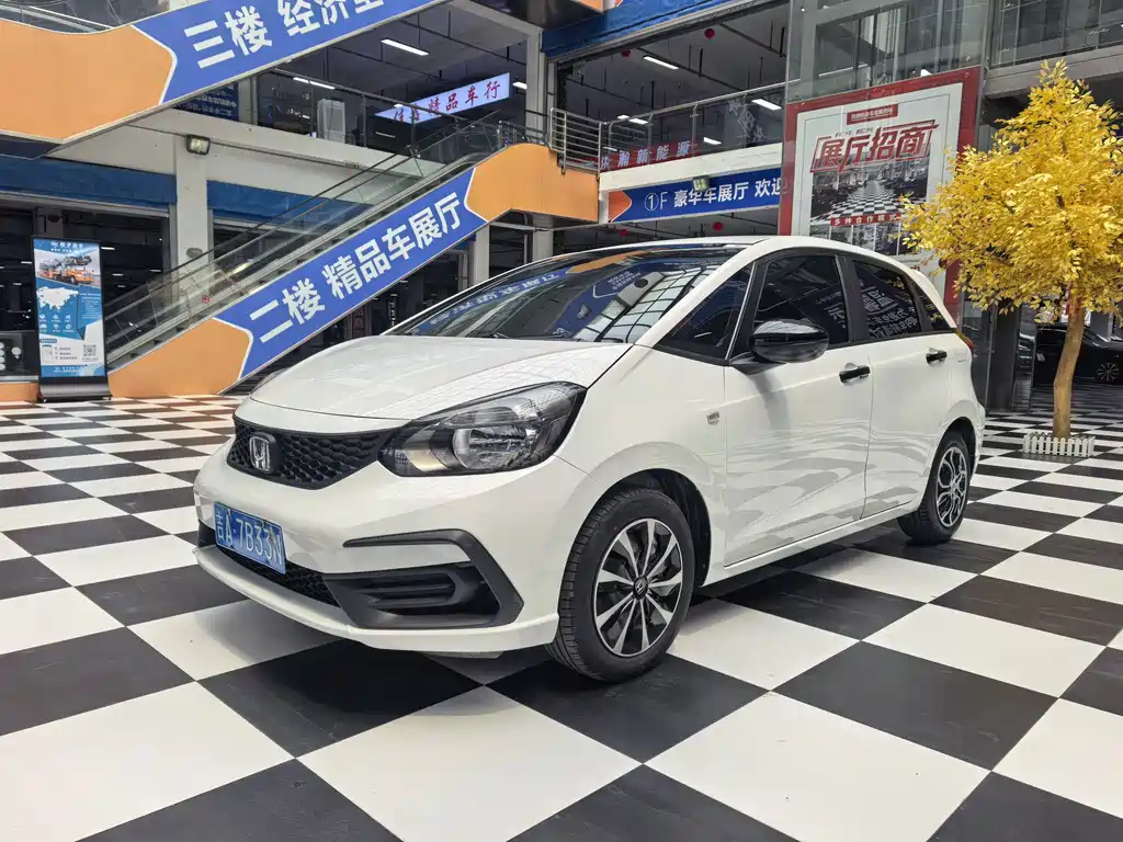 Fit 2023 1.5L CVT trendy version купить на сайте DeffCars