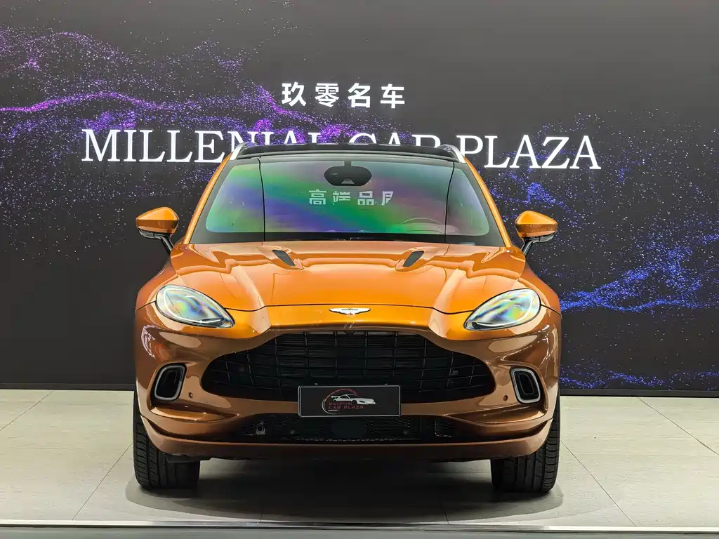 Aston Martin DBX 2022 3.0T STRAIGHT-SIX купить на сайте DeffCars