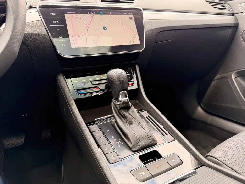 Superb 2024 TSI280 DSG Premium Edition купить на сайте DeffCars