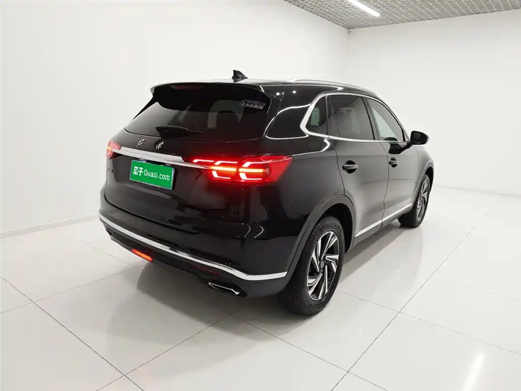 Hongqi HS5 2022 facelift 2.0T Zhilian Flagship Edition купить на сайте DeffCars