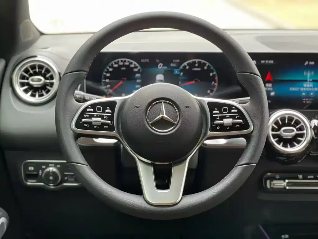 Mercedes-Benz GLB 2020 facelift GLB 200 fashion model купить на сайте DeffCars