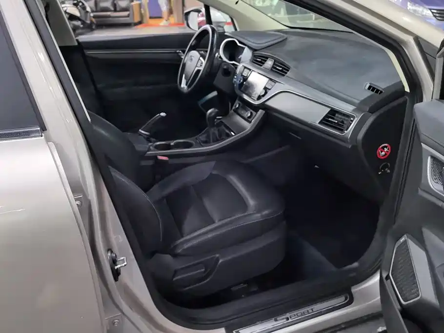 Emgrand GS 2016 sports version 1.8L manual style купить на сайте DeffCars