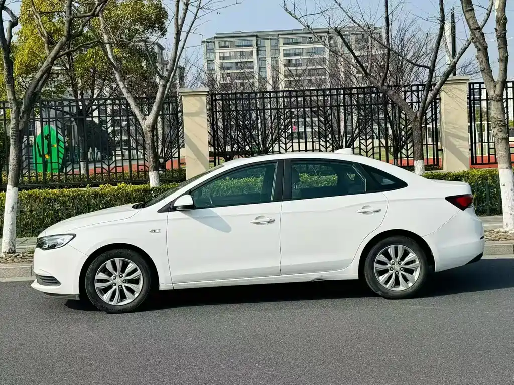 Yinglang 2019 15T dual-clutch interconnected elite model National VI купить на сайте DeffCars
