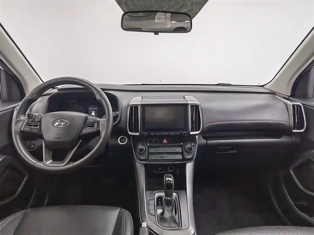 Beijing Hyundai ix35 2018 2.0L automatic two-wheel drive Zhiyong·Enjoy Edition купить на сайте DeffCars