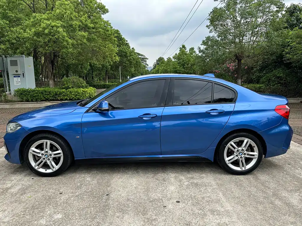 BMW 1 Series 2020 120i M Sports Package купить на сайте DeffCars