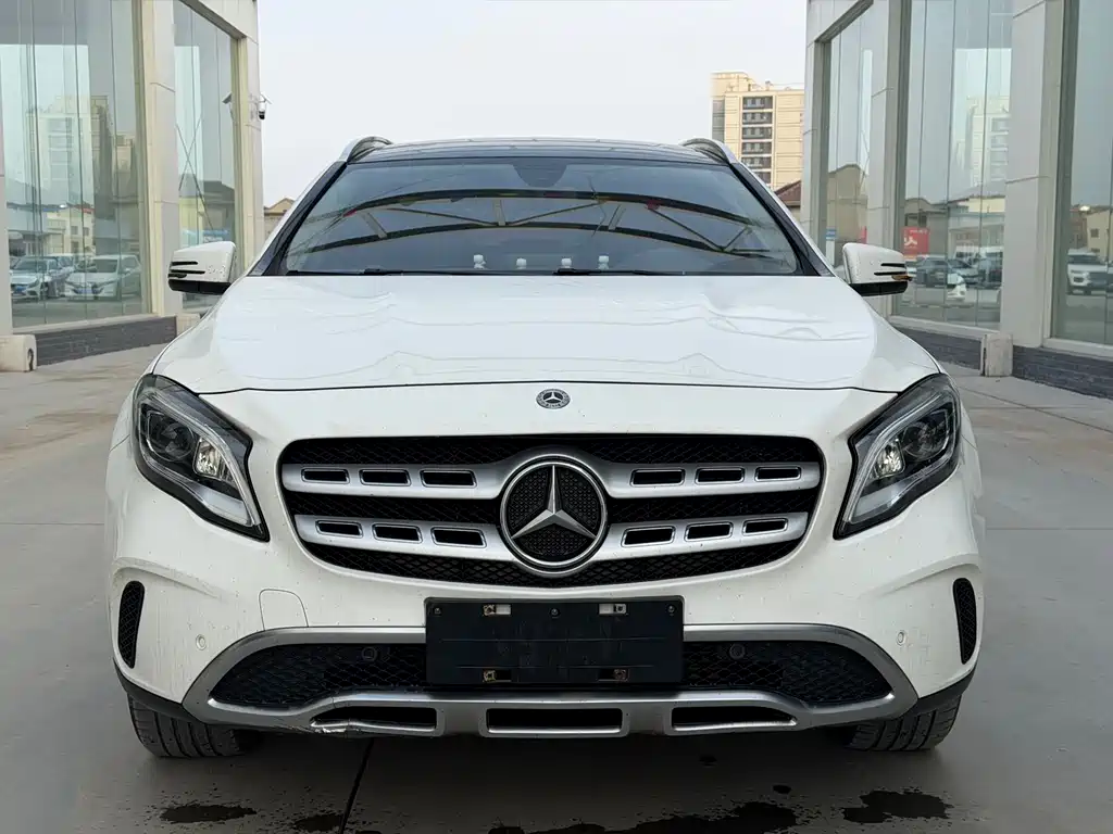 Mercedes-Benz GLA 2018 GLA 200 Fashion Model купить на сайте DeffCars
