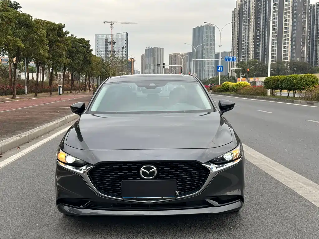 Mazda3 Angkesela 2022 2.0L Automatic Quality Obsidian Edition купить на сайте DeffCars