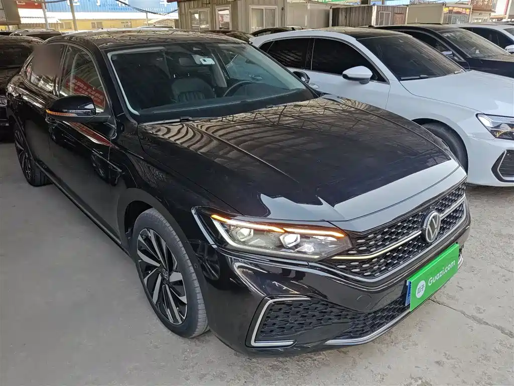 Passat 2022 330TSI Starry Sky Deluxe Edition купить на сайте DeffCars