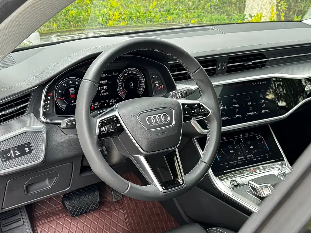 Audi A7 2024 45 TFSI Premium Selection купить на сайте DeffCars