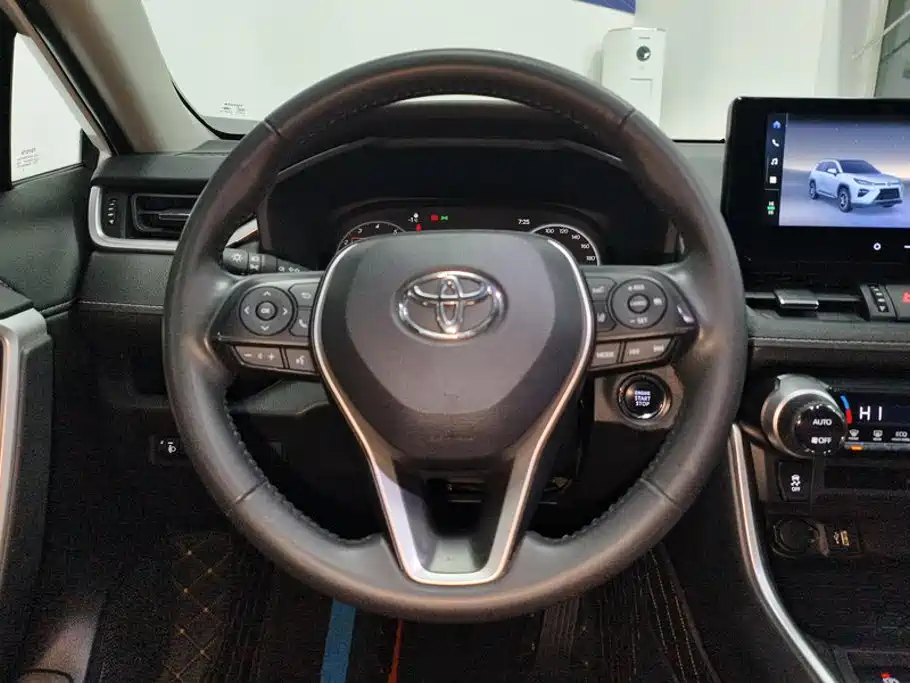 Wilanda 2023 2.0L CVT two-wheel drive luxury PLUS version купить на сайте DeffCars