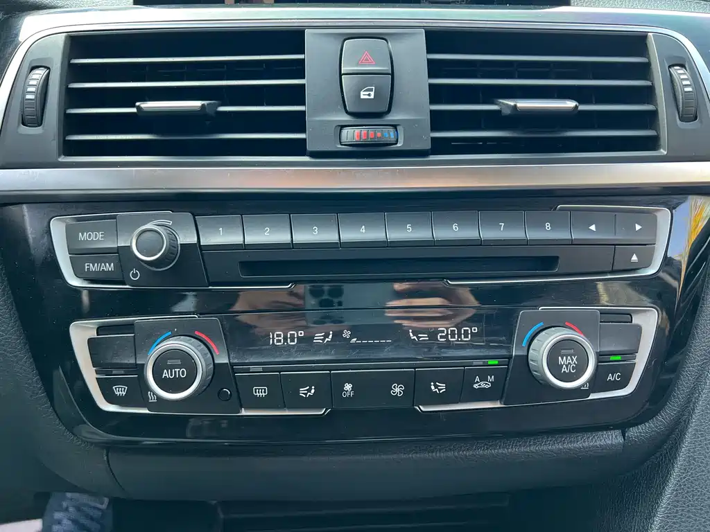 BMW 3 Series 2018 320Li Leading Luxury Package купить на сайте DeffCars
