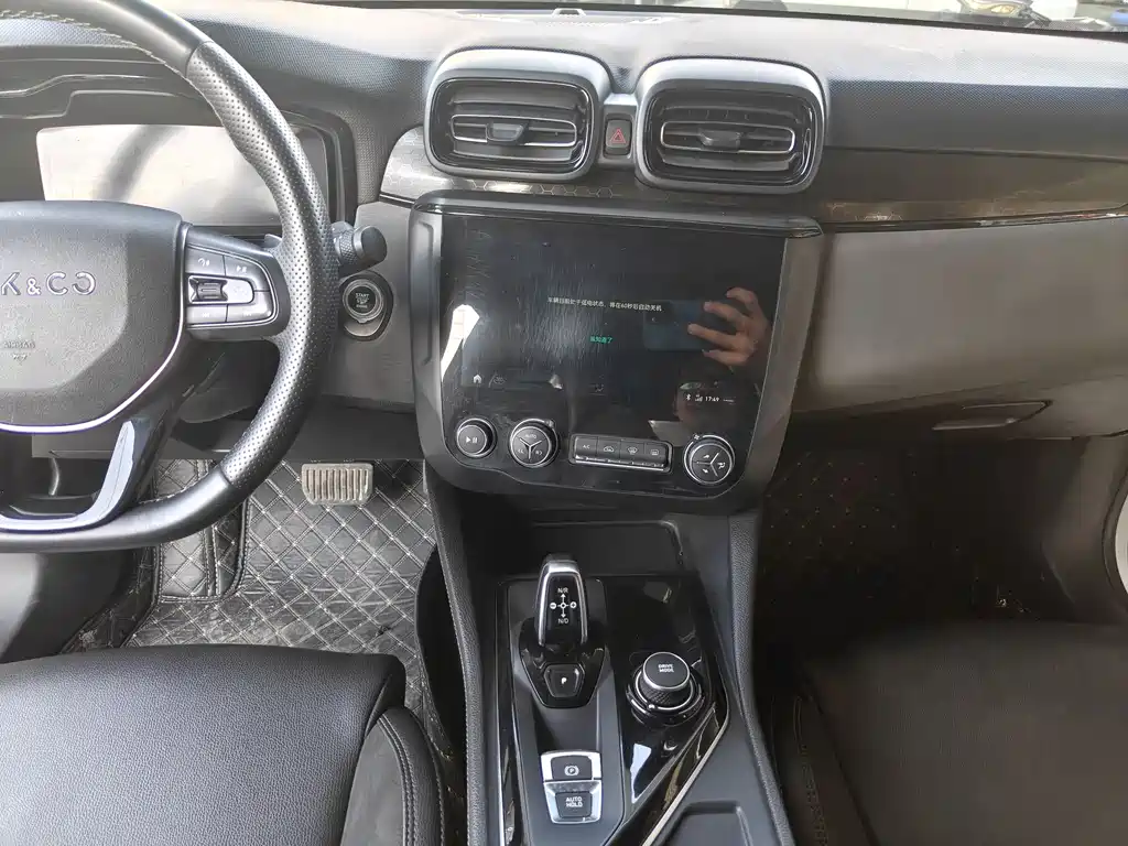 Lynk & Co 03 2020 1.5TD DCT Powerful Edition купить на сайте DeffCars