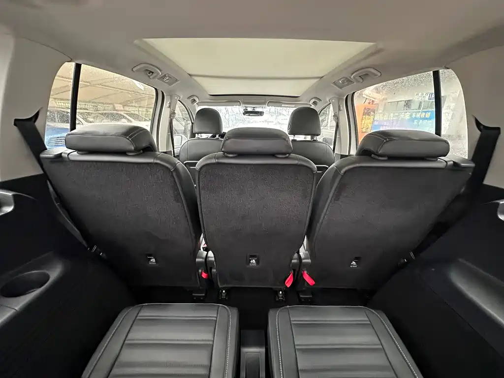 Touran 2021 Touran L 280TSI DSG expansion version 7 seats купить на сайте DeffCars