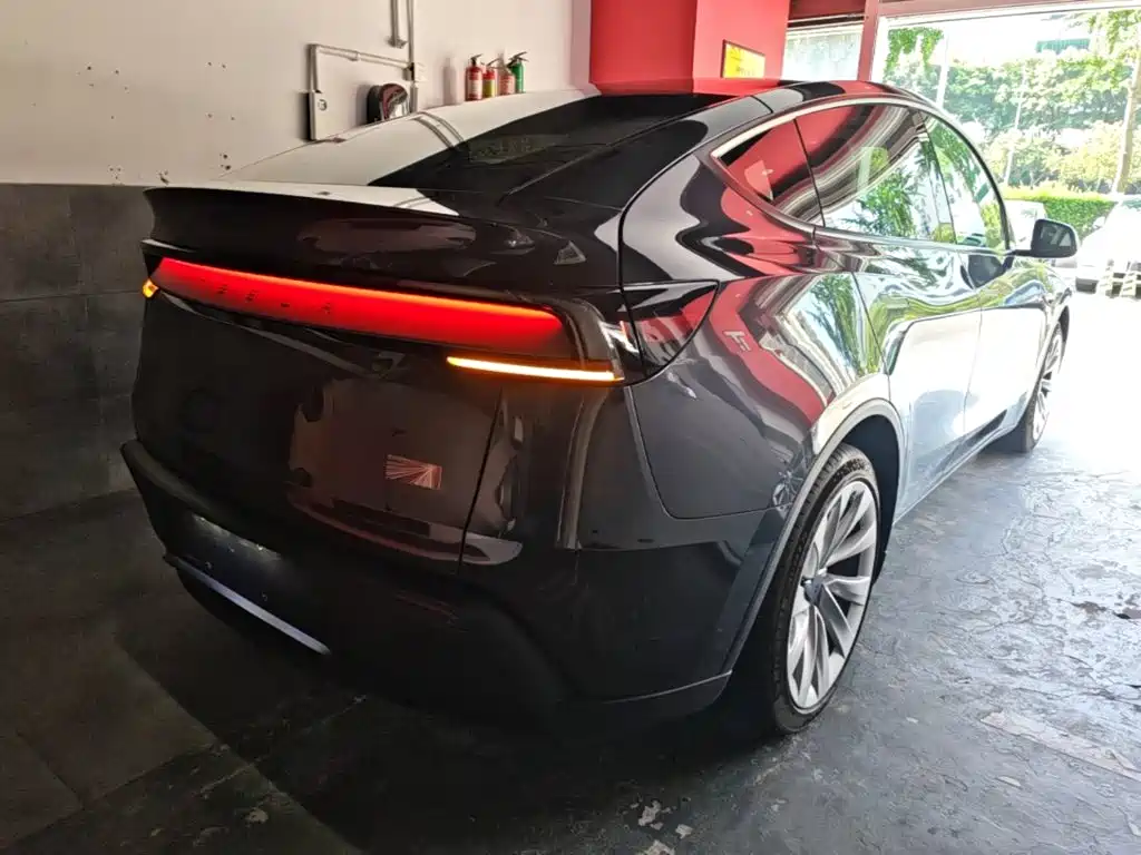 Model Y 2025 Long Range All-Wheel Drive First Edition купить на сайте DeffCars