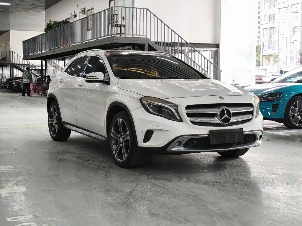 Mercedes-Benz GLA 2015 GLA 220 4MATIC luxury model купить на сайте DeffCars