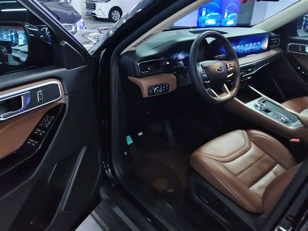 Explorer 2023 EcoBoost 285 four-wheel drive style plus version 6 seats купить на сайте DeffCars