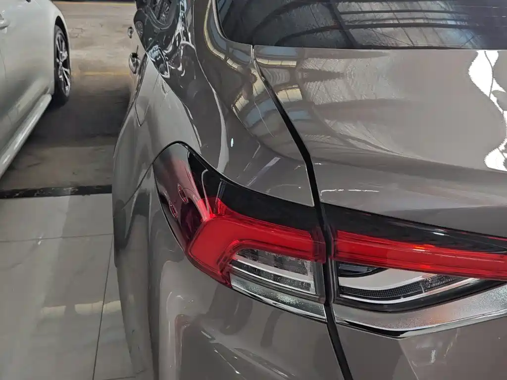 Corolla 2023 1.8L Intelligent Electric Hybrid Dual Engine Pioneer Edition купить на сайте DeffCars