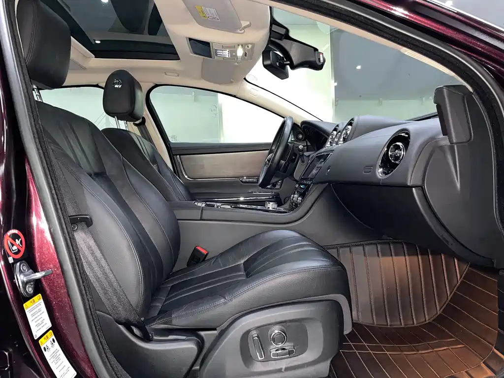 Jaguar XJ 2016 XJL 2.0T two-wheel drive elegant business version купить на сайте DeffCars