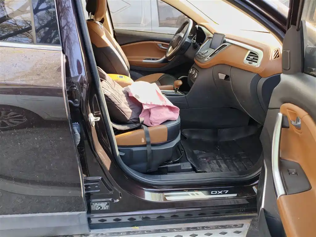 Southeast DX7 2018 1.5T automatic luxury model купить на сайте DeffCars