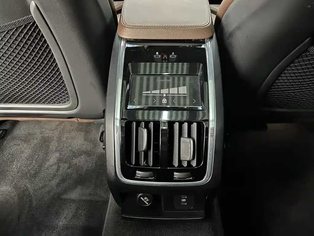 Volvo S90 2024 B5 Zhiyuan Luxury Edition купить на сайте DeffCars