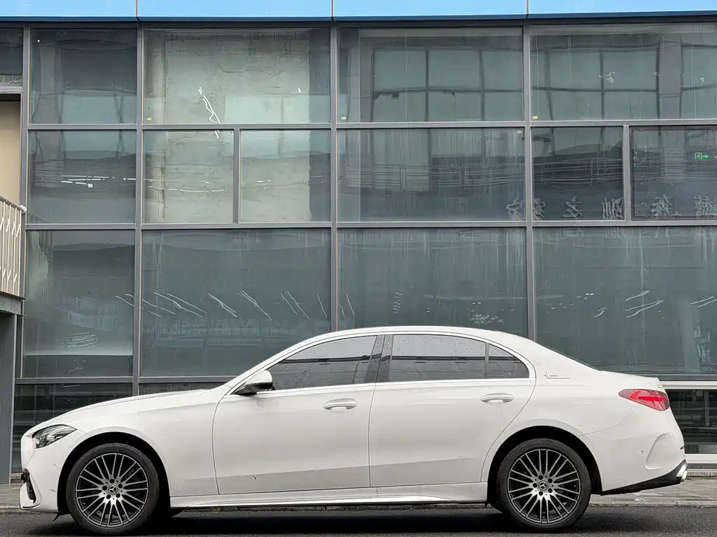 Mercedes-Benz C-Class 2023 C 200 L Sports Edition купить на сайте DeffCars