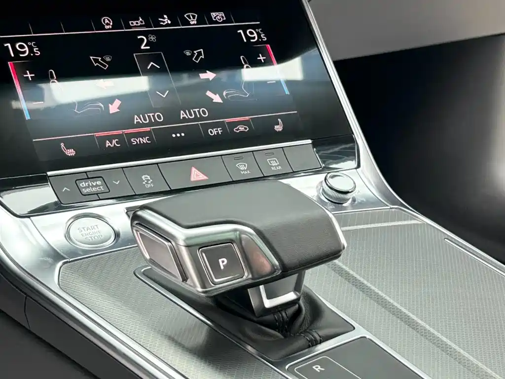 Audi A7 2020 45 TFSI Premium Selection купить на сайте DeffCars