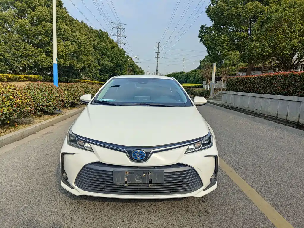 Corolla 2022 Dual Engine 1.8L E-CVT Pioneer Edition купить на сайте DeffCars
