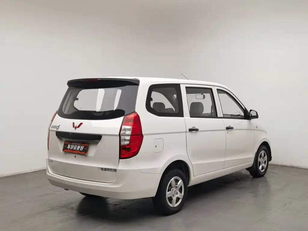 Wuling Hongguang 2018 1.5L Classic S Basic Model купить на сайте DeffCars