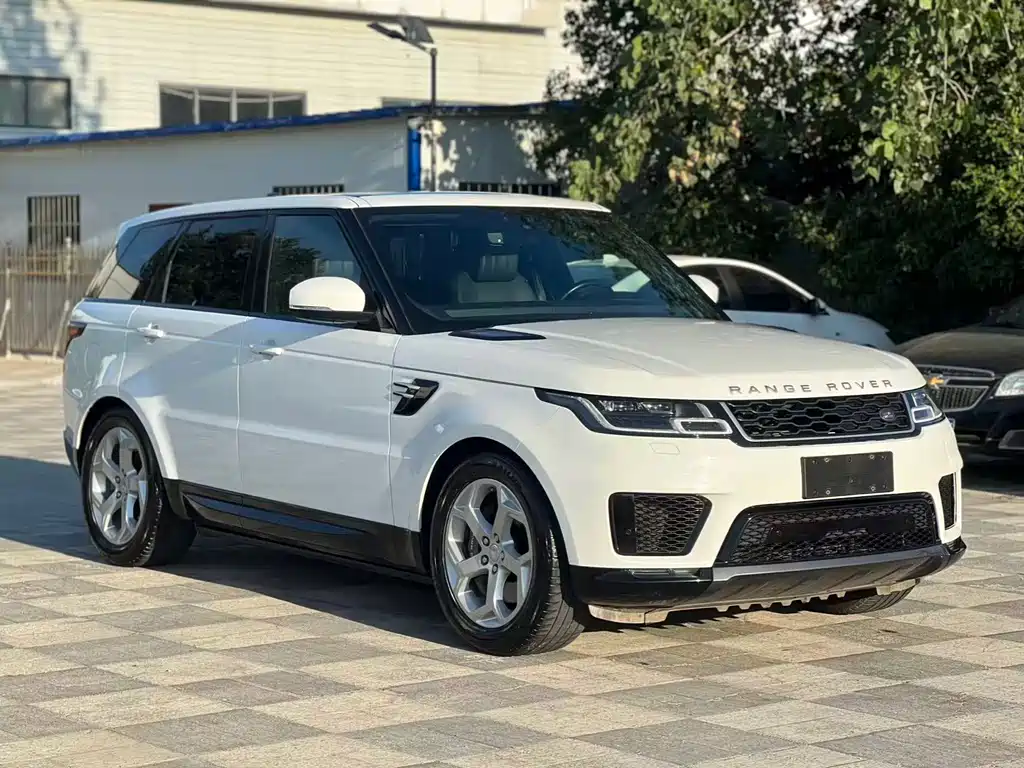 Range Rover Sport New Energy 2018 P400e купить на сайте DeffCars