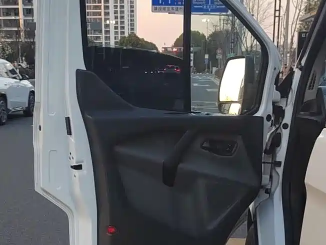 Transit 2019 2.0T diesel multi-functional commercial vehicle, central axle, mid-roof, 6-seater National VI купить на сайте DeffCars