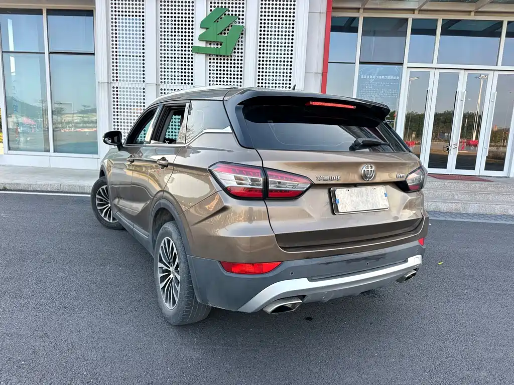 Zhonghua V6 2018 1.5T automatic premium model купить на сайте DeffCars