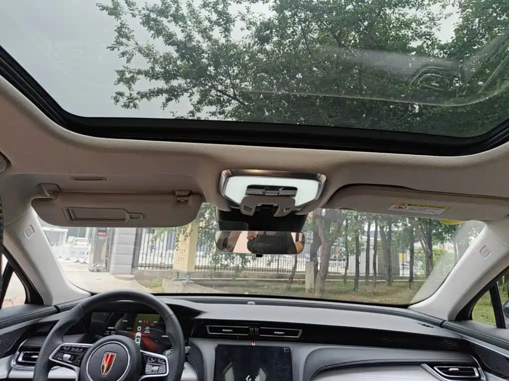 Hongqi H5 PHEV 2025 170 super hybrid version купить на сайте DeffCars