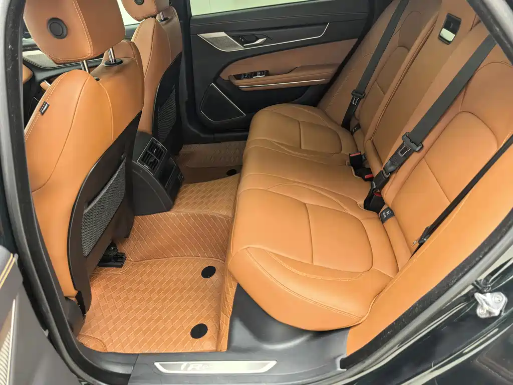 Jaguar XFL 2022 XFL 2.0T P250 two-wheel drive elite sports version купить на сайте DeffCars