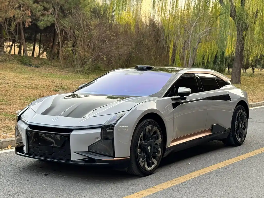 Gaohe HiPhi Z 2023 five-seater version купить на сайте DeffCars