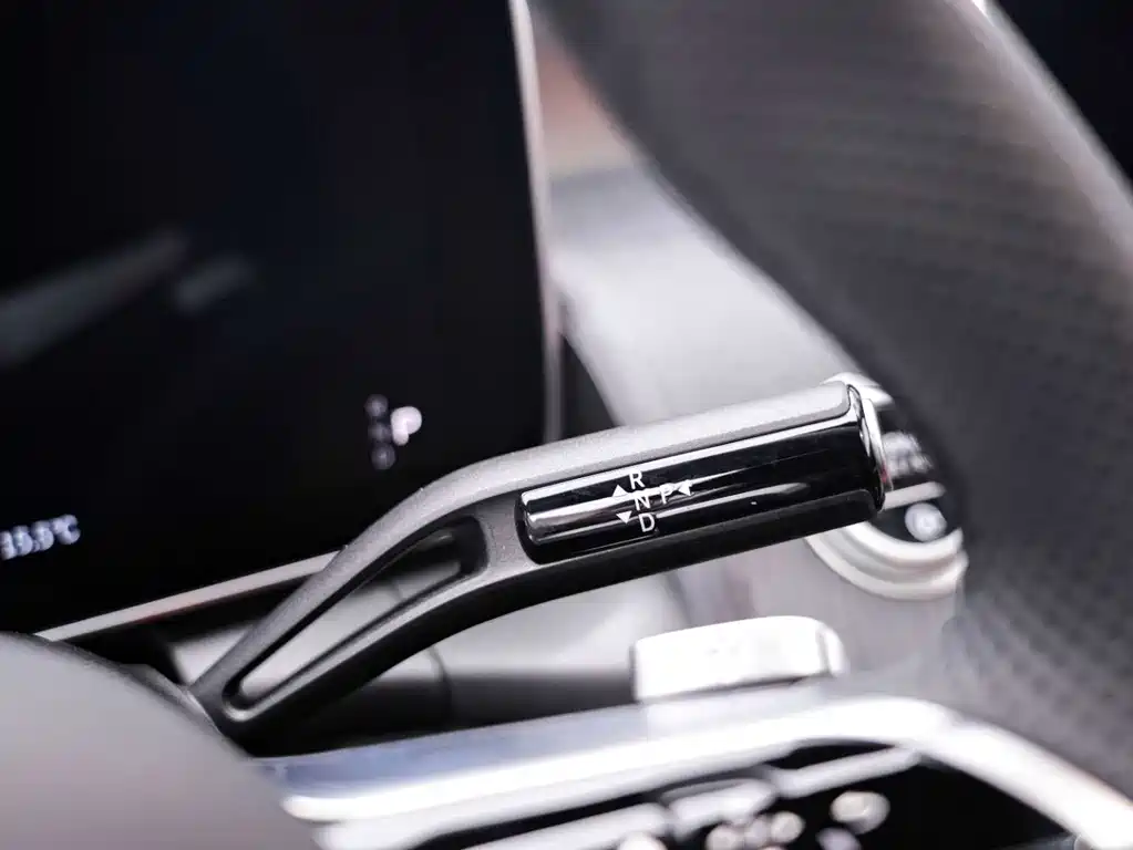 Mercedes-Benz GLC 2025 GLC 260 L 4MATIC luxury model купить на сайте DeffCars