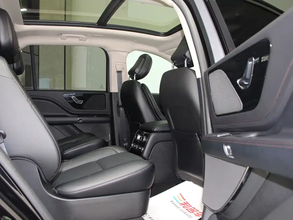 Aviator 2023 3.0T V6 four-wheel drive exclusive cruise version, six seats купить на сайте DeffCars