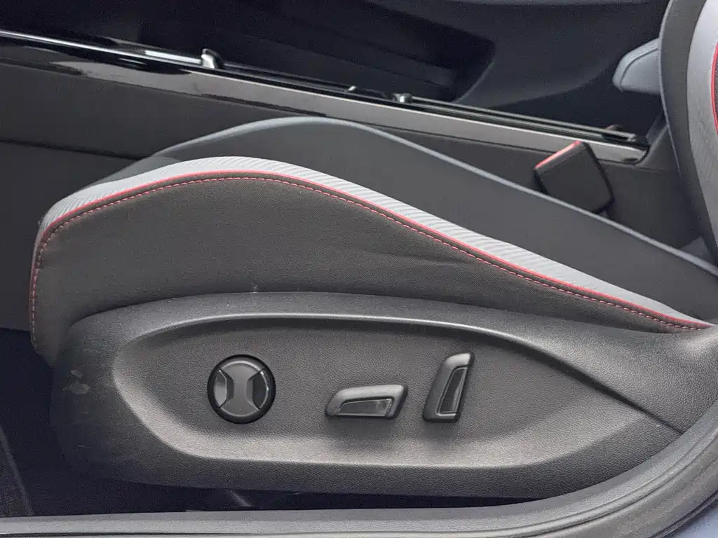 Lingdu 2022 Lingdu L 280TSI DSG Hot Edition купить на сайте DeffCars