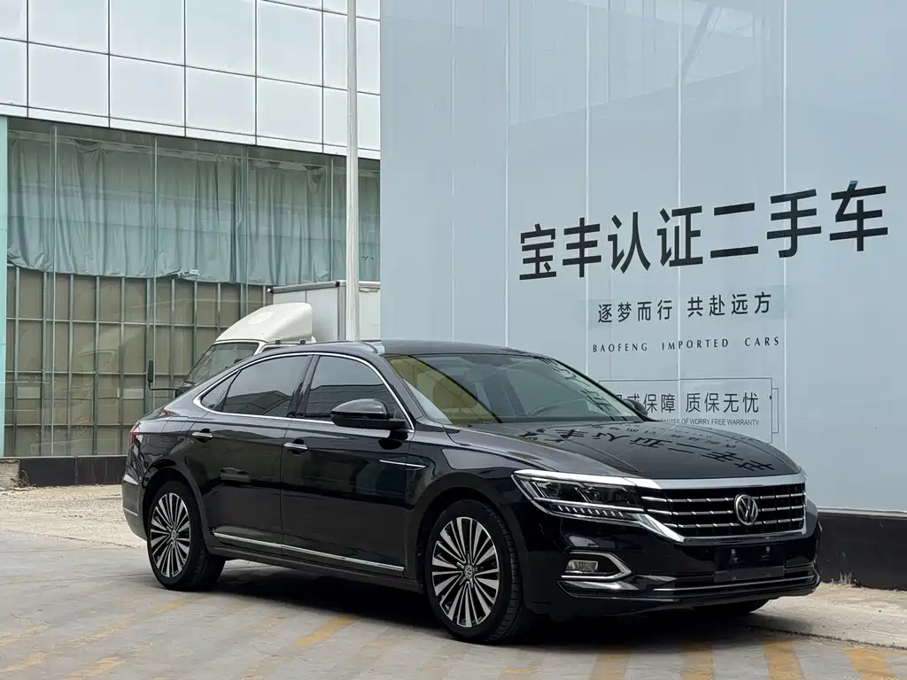 Passat 2019 330TSI Deluxe Edition National VI купить на сайте DeffCars