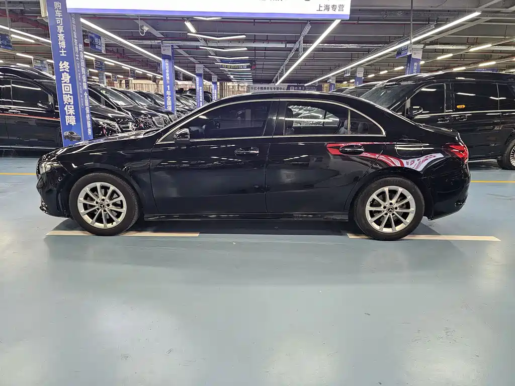 Mercedes-Benz A-Class 2022 Facelift A 200 L Sports Sedan Fashionable купить на сайте DeffCars