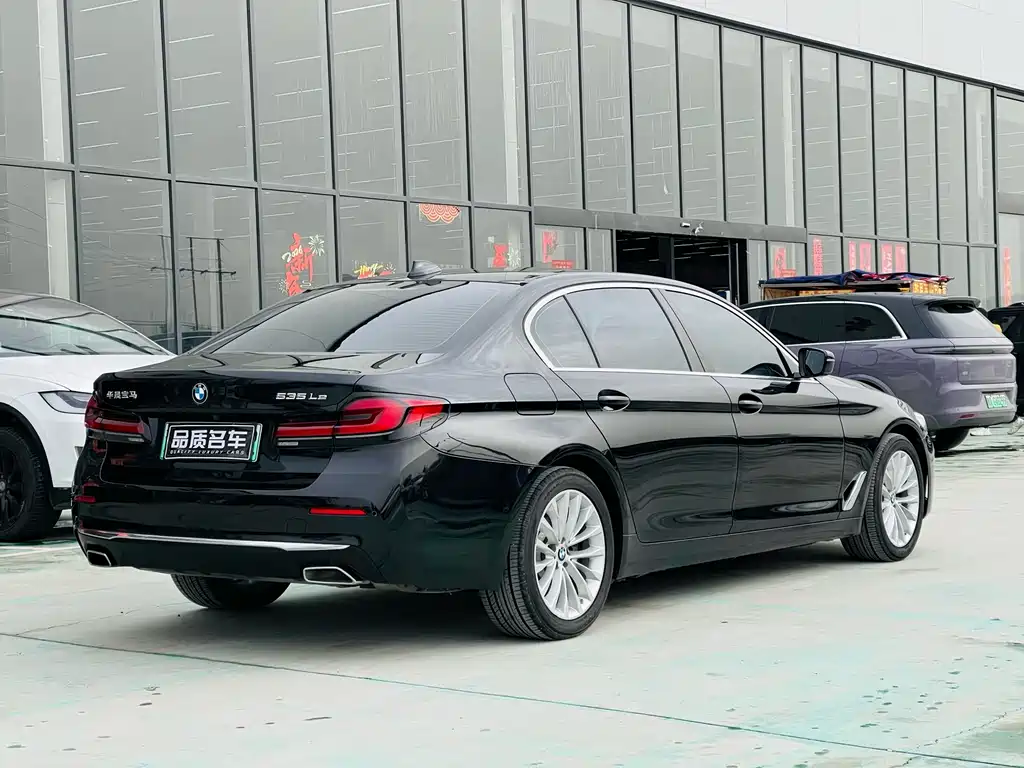 BMW 5 Series New Energy 2021 535Le Luxury Package купить на сайте DeffCars