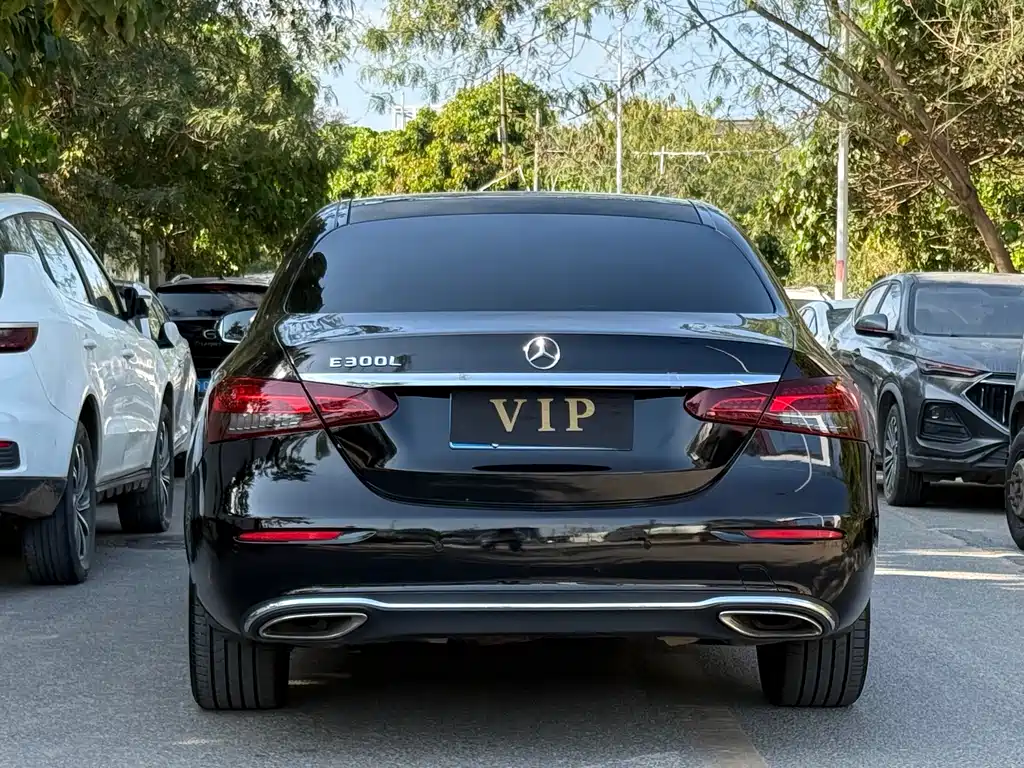 Mercedes-Benz E-Class 2017 E 300 L Luxury Model купить на сайте DeffCars